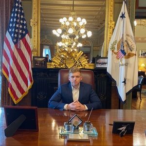 Meet your Posher, Jonathan